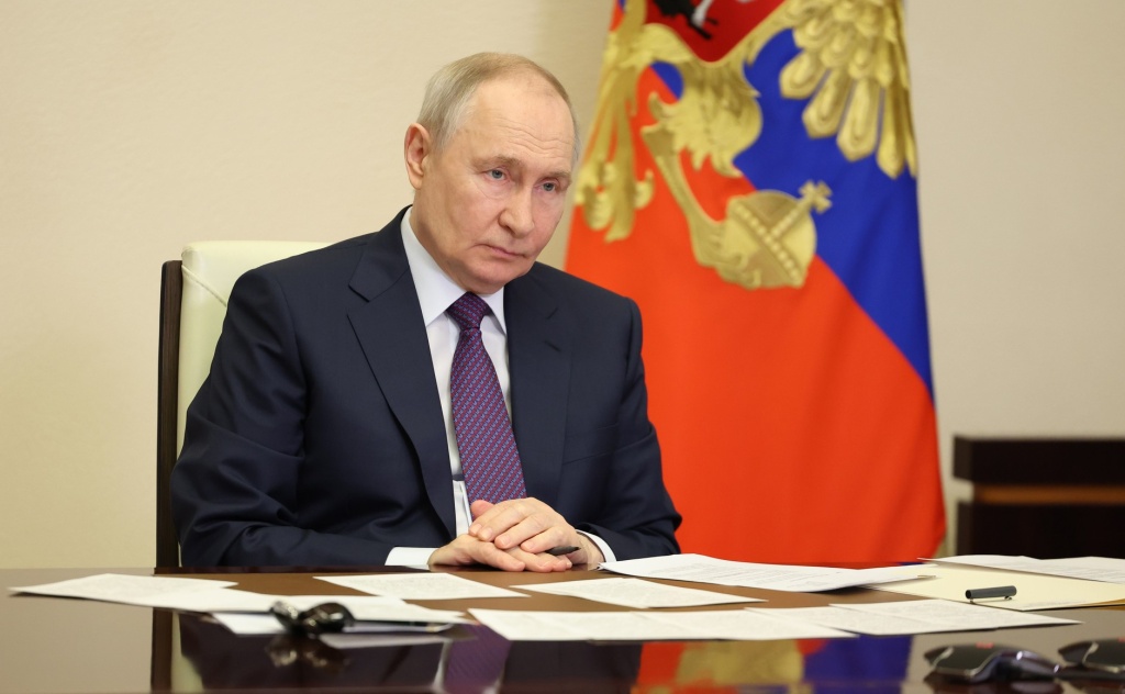 Владимир Путин направил приветствие участникам, организаторам и гостям Международного транспортно-логистического форума
